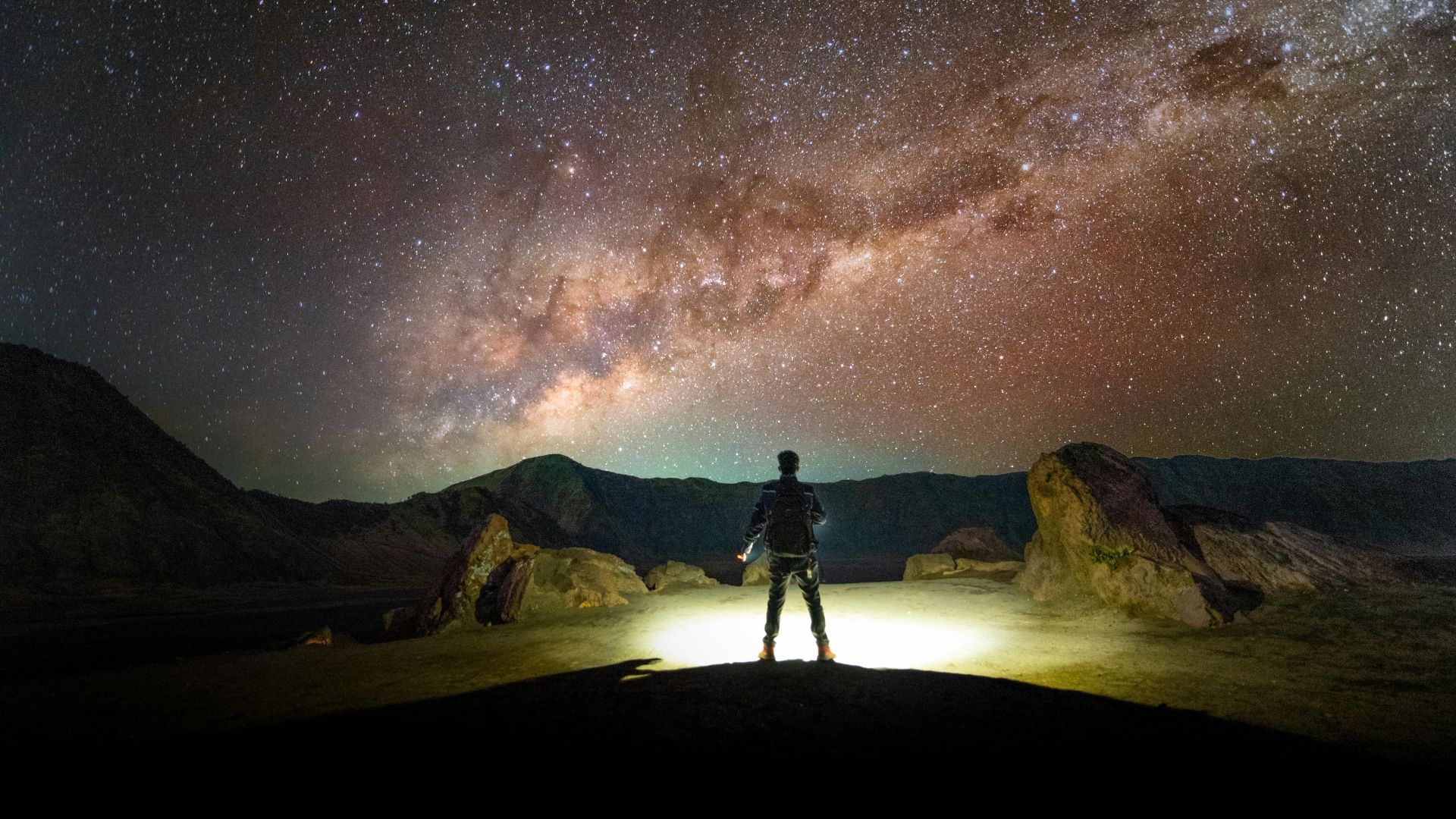 Overlanding and dry camping in Southern Utah